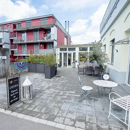 Beautiful Group In Bern With Parking & Massage 아파트