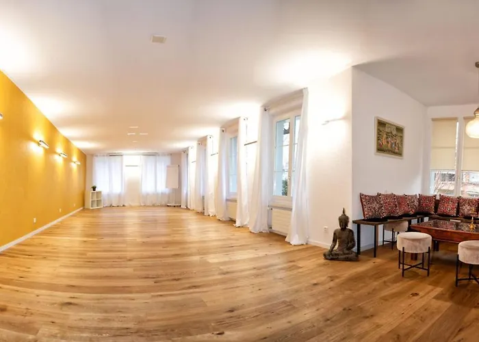 아파트 Beautiful Group In Bern With Parking & Massage 오스터문디겐